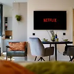 Edler Wohnraum Luxurioeses Im Zentrum Mit Balkon, Kaffeevollautomat, Klima & Parkplatz Apartment Zwickau