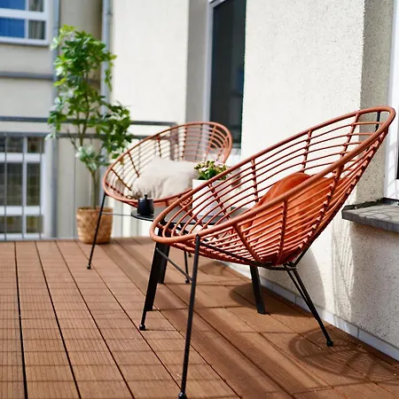 Edler Wohnraum Luxurioeses Im Zentrum Mit Balkon, Kaffeevollautomat, Klima & Parkplatz アパート